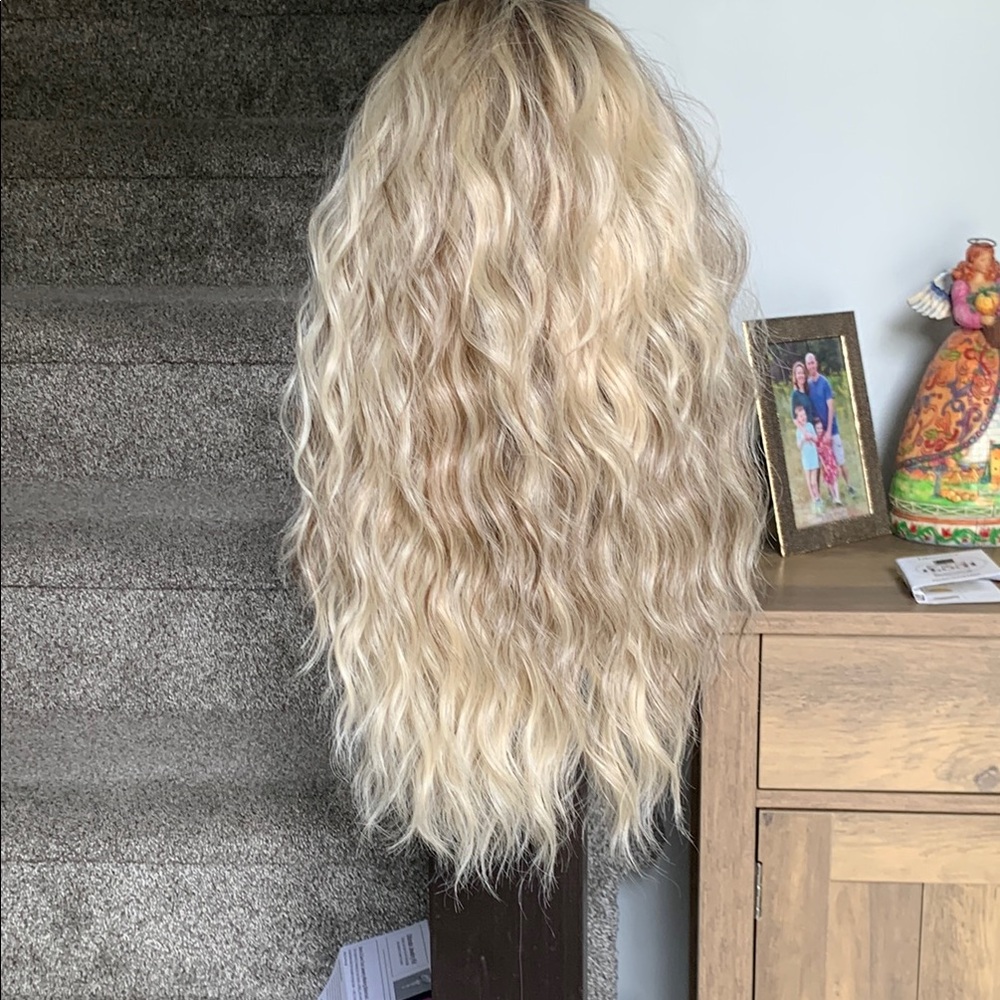 Cream Wavy Hair Wig with Natural Texture